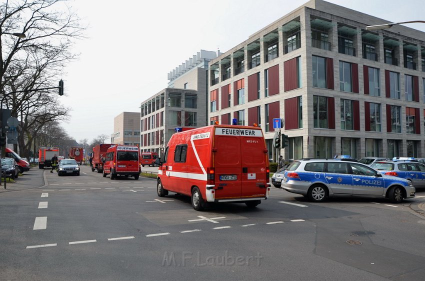 Feuer 5 Uni Klinik Bettenhaus Koeln Lindenthal Kerpenerstr P03.JPG